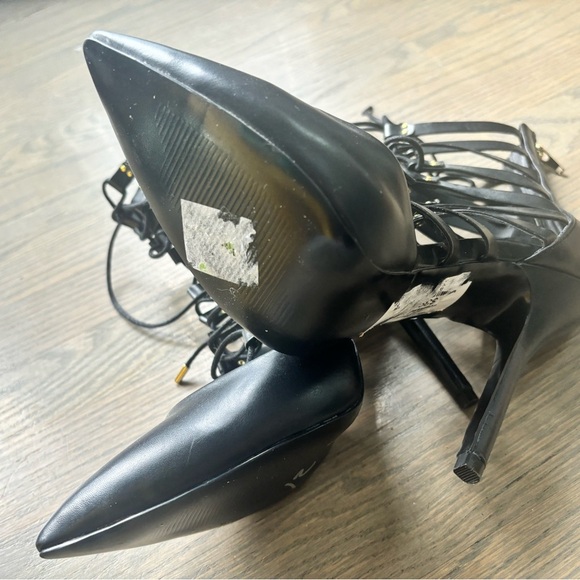 Steve Madden black lace up pointy toe Stilettos-Women's Size 8 - Picture 7 of 11